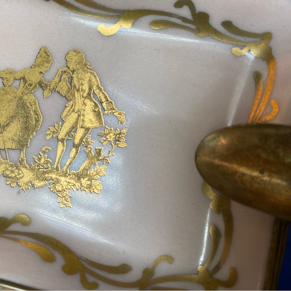 Carlin Comforts Pink Porcelain Dresser Ashtray - Picture 7 of 15